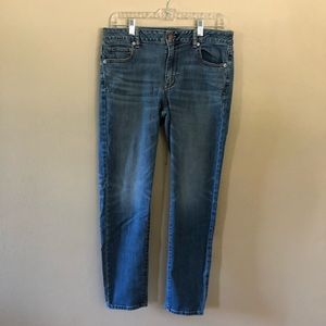 American Eagle cropped jeans.